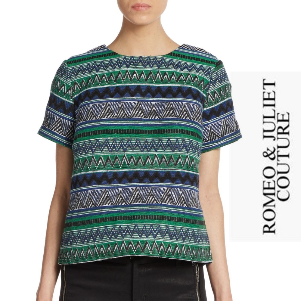🆕Romeo And Juliet Couture Geo Stripe Top Sz Lrg